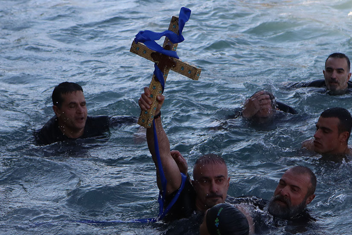 Θεοφάνια | Ολοκληρώθηκε ο εορτασμός στο Λιμάνι του Πειραιά