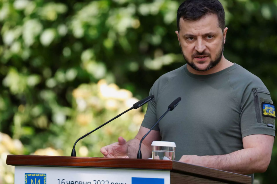 Ζελένσκι | "Η Ρωσία θέλει την εκεχειρία για να σταματήσει την προέλαση των Ουκρανικών στρατευμάτων"
