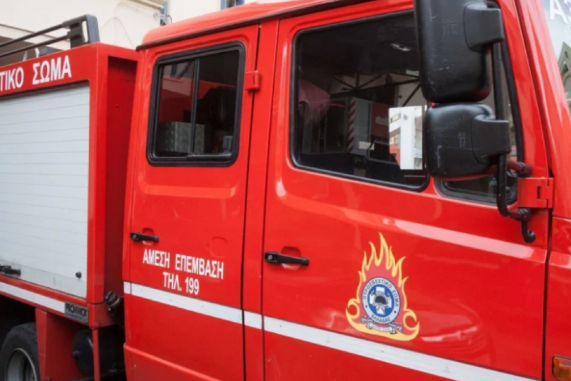 Φωτιά σε λεωφορείο στην Κέρκυρα - Απομακρύνθηκαν οι επιβάτες