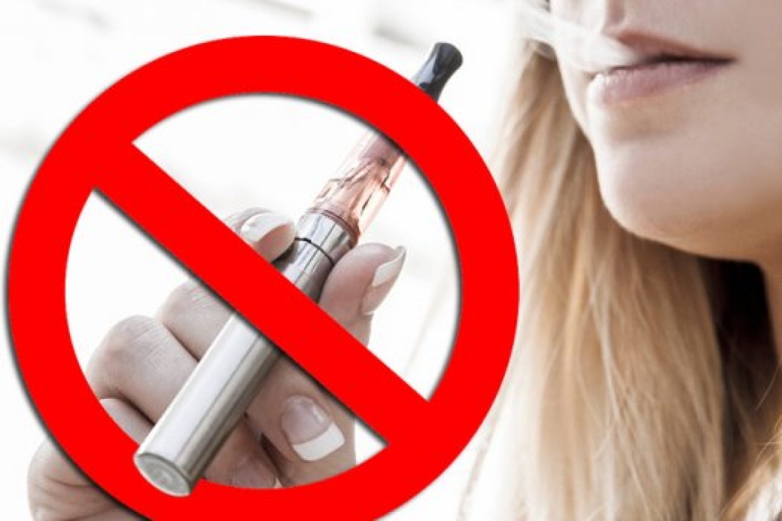 Γαλλία | Η κυβέρνηση σχεδιάζει να απαγορεύσει τα ηλεκτρονικά τσιγάρα μίας χρήσης